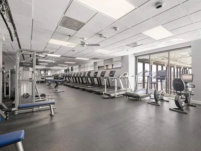 7002 Boulevard East #41-J — Photo 19