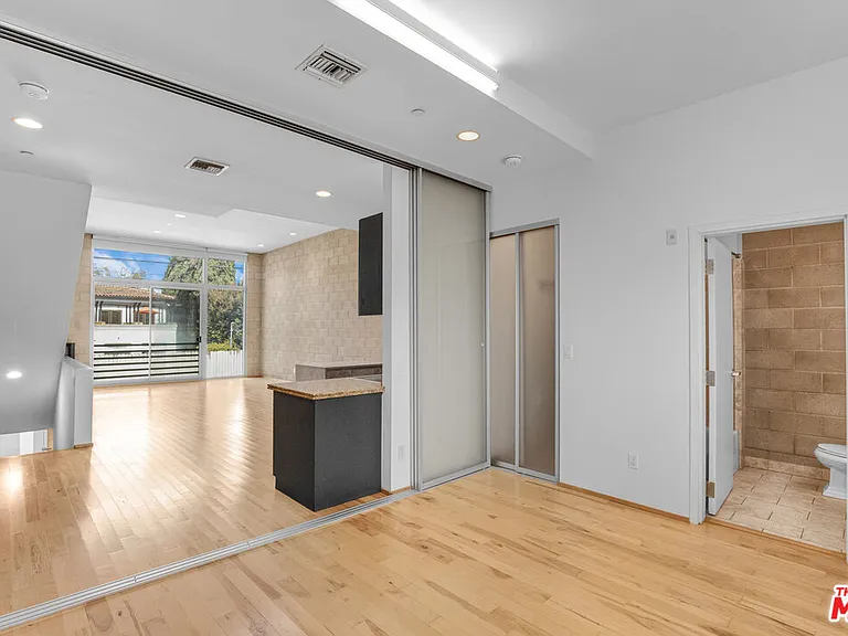 717 N Highland Ave #16 — Photo 10