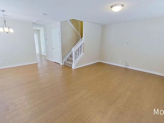 3rd image of 249 Malamute Ln