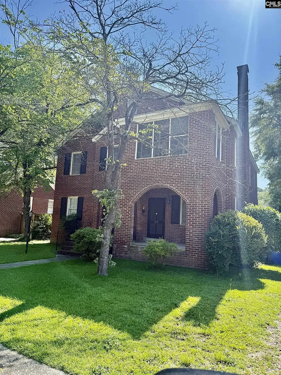 Building Photo - 312 S Woodrow St