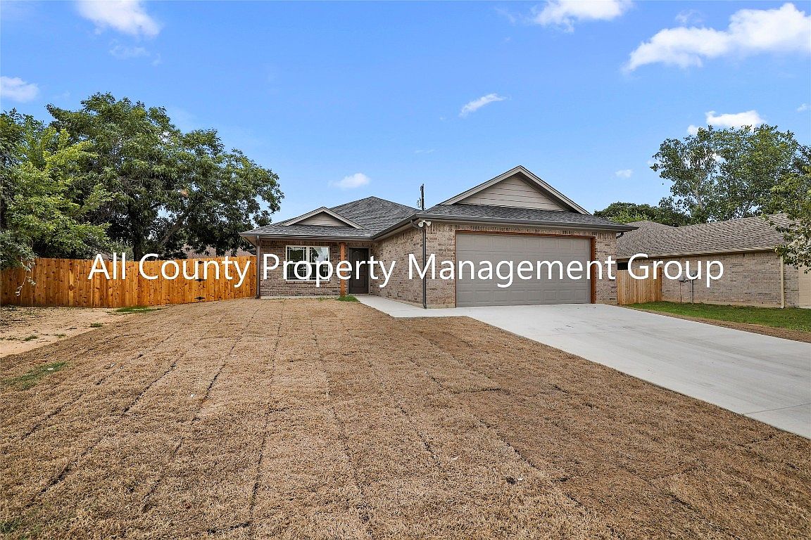 128 Dennis Dr, Azle, TX 76020 Zillow