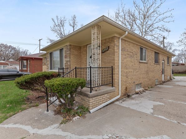24340 Jerome St, Oak Park, MI 48237