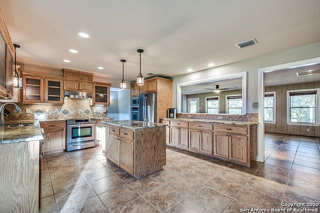 1st image of 111 Indian Knoll Dr