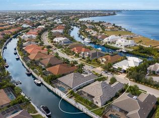 591 Fore Dr, Bradenton, FL 34208