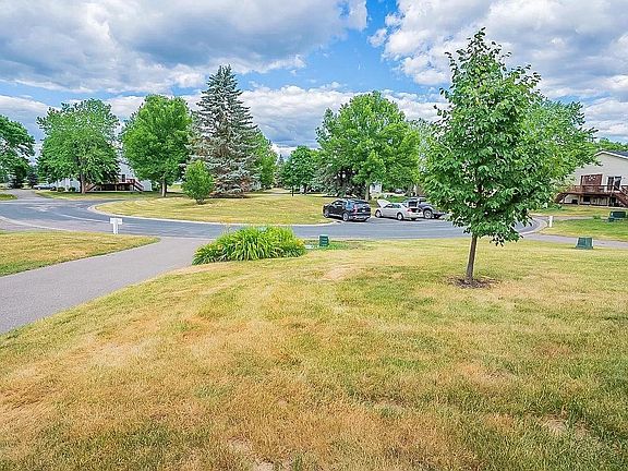 3rd image of 6732 Foliage Ct W #6732