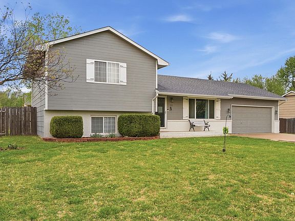 2nd image of 703 Dublin Dr