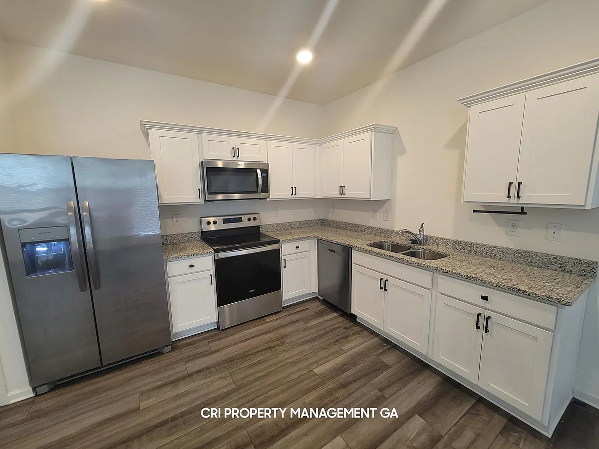 Building Photo - 3488 Cardinal Dr #10