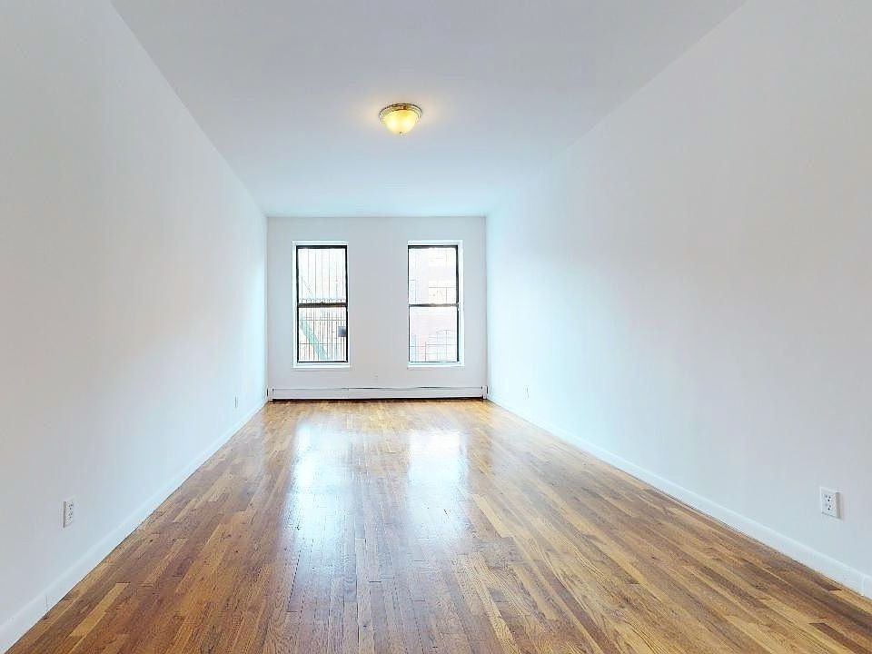1st image of 305 W 113th St #3B