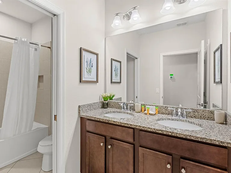 154 Captiva Dr — Photo 15