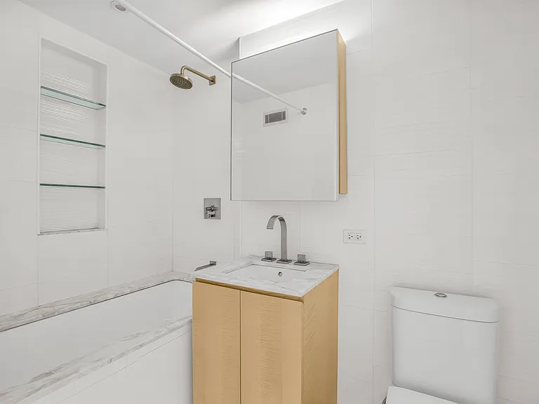 322 W 57th St #21B — Photo 8