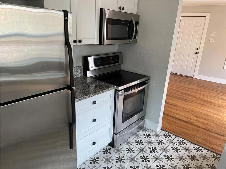 1517 E Ellicott St — Photo 9