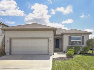 912 SE Auburn Ct, Blue Springs, MO 64014