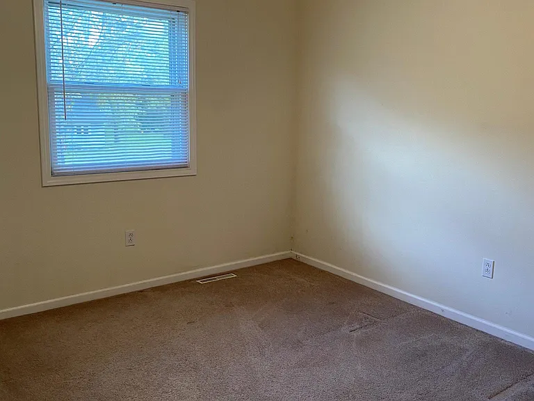 3229 N McCord Rd — Photo 7