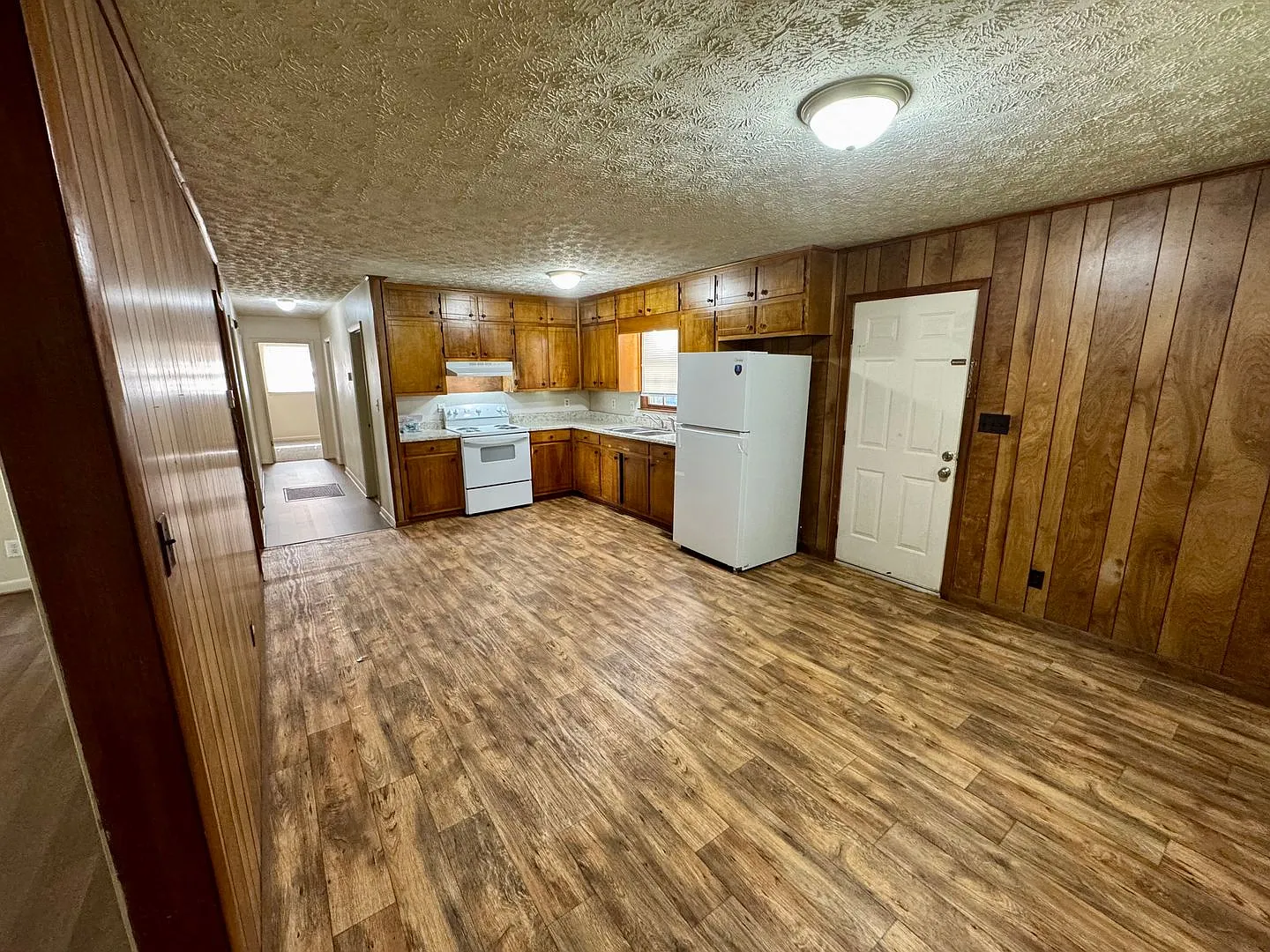 Charming 3-Bedroom Home in Eastaboga — Photo 3