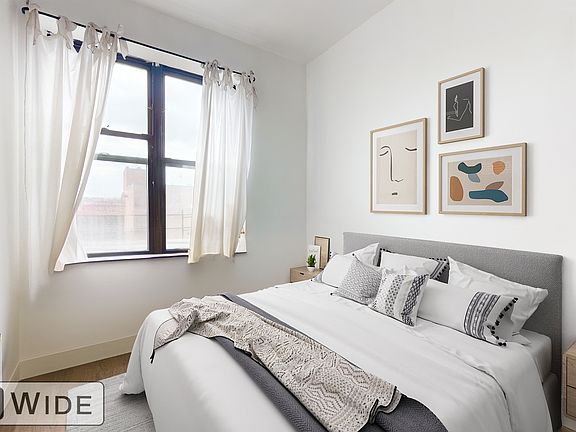 2nd image of 3044 32nd St APT D4