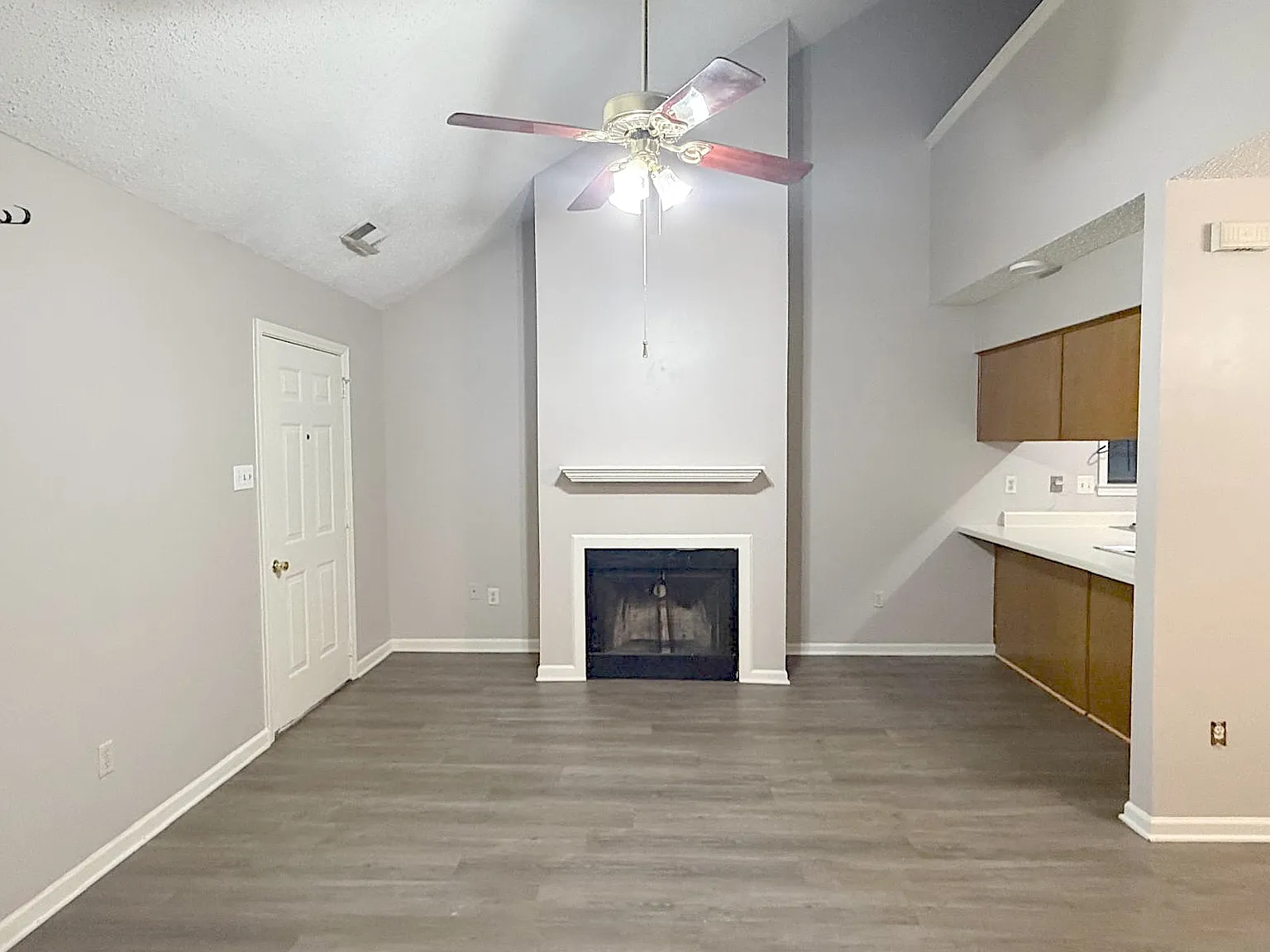 Willows Cove - 6788 - 1 — Photo 2