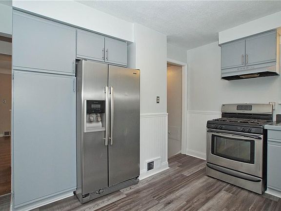 3rd image of 298 E 324th St