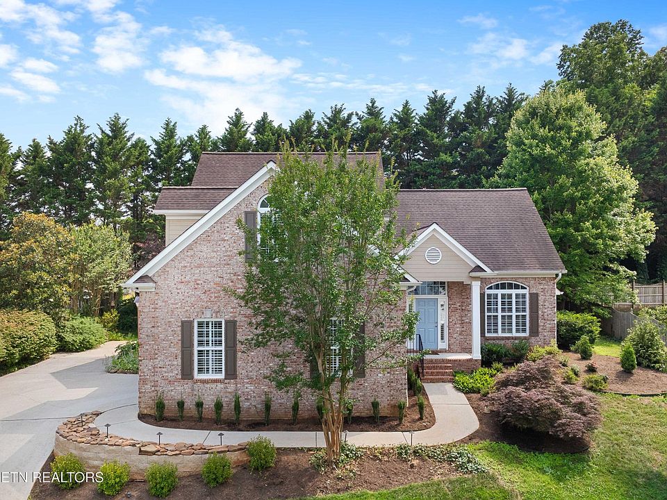1st image of 7008 Shady Knoll Ln