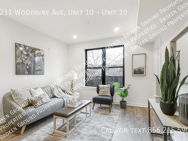 6211 Woodbine Ave #10 — Photo 10