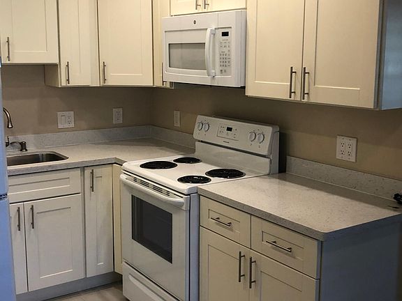 4th image of 852 Blair Ave APT 4
