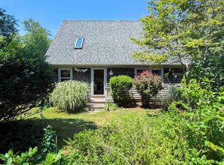 5 Paula Ave, Tisbury, MA 02568