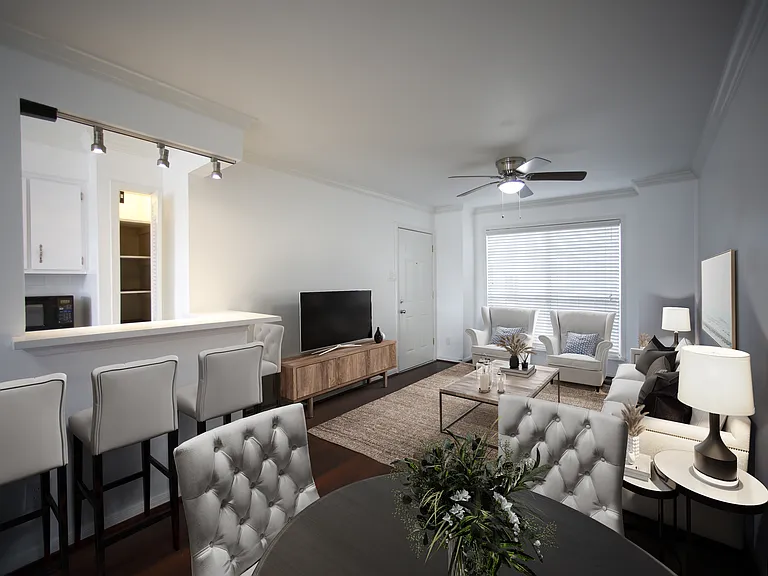Forest Oaks Apartments — Photo 14
