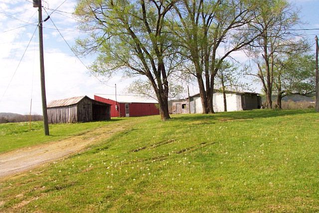 2nd image of 1709 James Rd