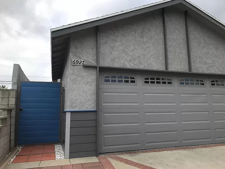 6927 Cozycroft Ave — Photo 12