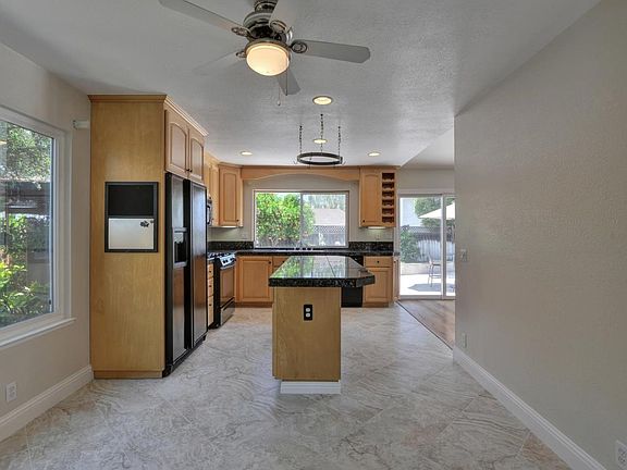 4th image of 6384 Benzo Dr