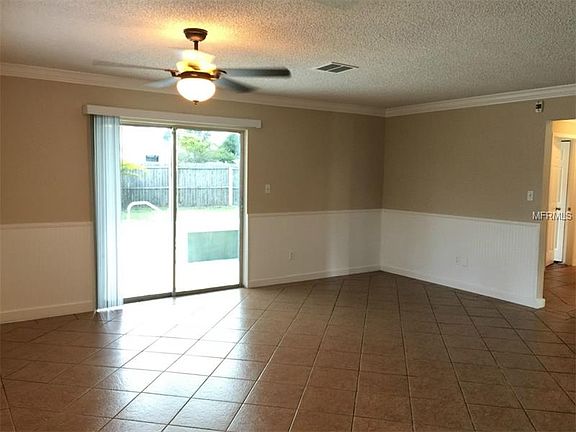 4th image of 170 Floral Dr