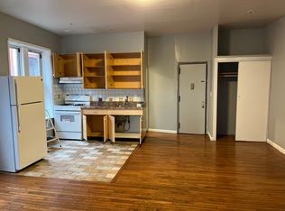 27 Rockaway Pkwy APT 2F, Brooklyn, NY 11212