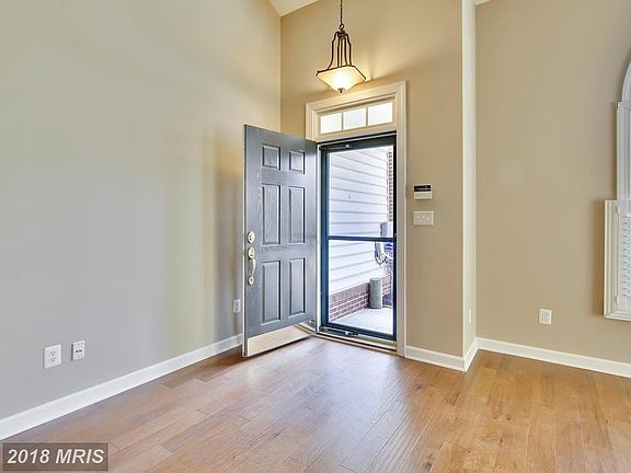 Two-story Foyer Entry
