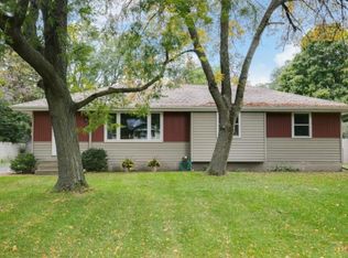 10480 6th St NE, Blaine, MN 55434
