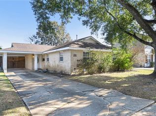 2109 James Dr, Marrero, LA 70072