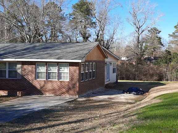 2nd image of 377 Brookwood Dr