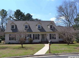 104 Yorktown Ct, Athens, AL 35613