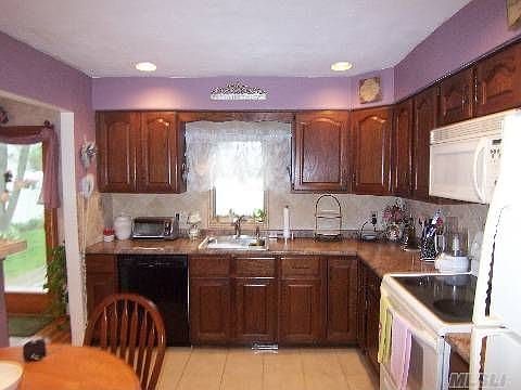 3rd image of 4 Sussex Ave
