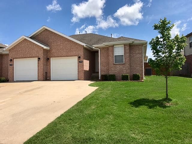 1st image of 246 Copper Oaks Dr