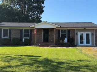 190 Southridge Run Ln, North Wilkesboro, NC 28659