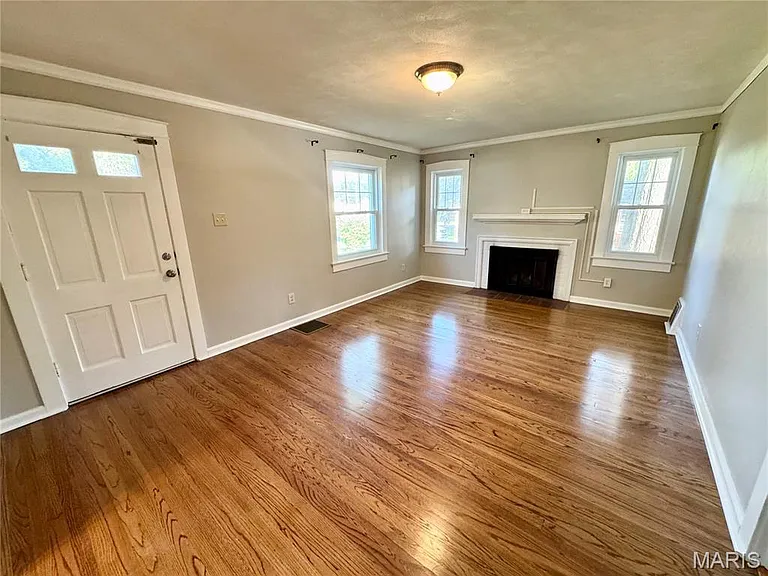 4720 Ruth St — Photo 6