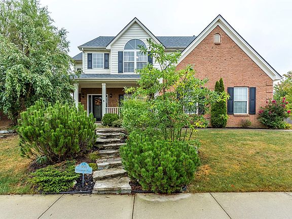 2nd image of 300 Richardson Pl