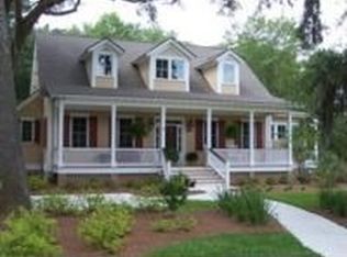 22 Millers Pond Dr, Ladys Island, SC 29907