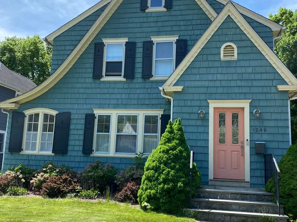 1248 Valley Road, Fairfield, CT 06825