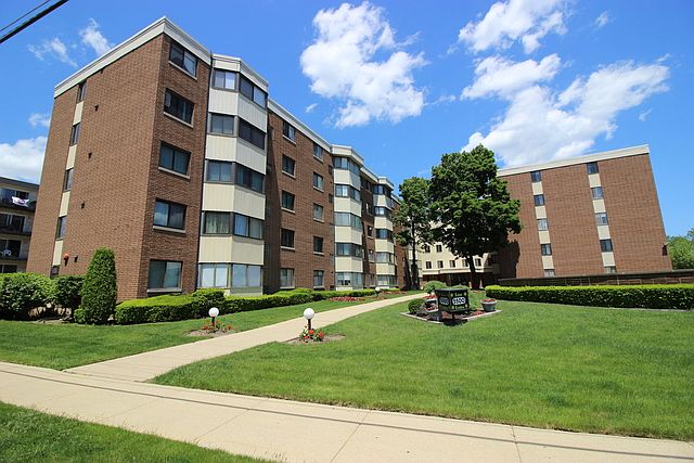 1st image of 5500 Lincoln Ave Unit 210-E