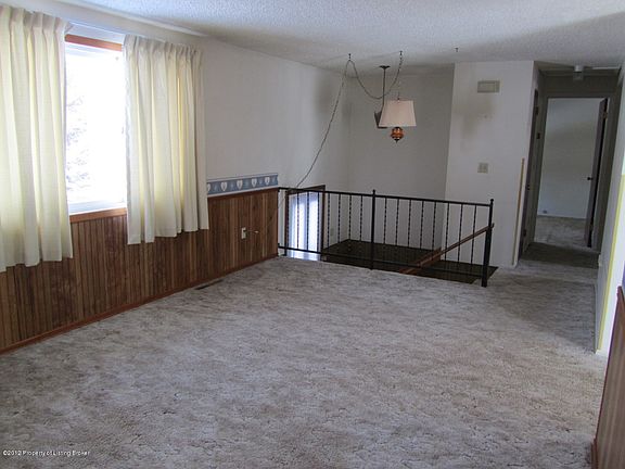 5th image of 130 2nd St W