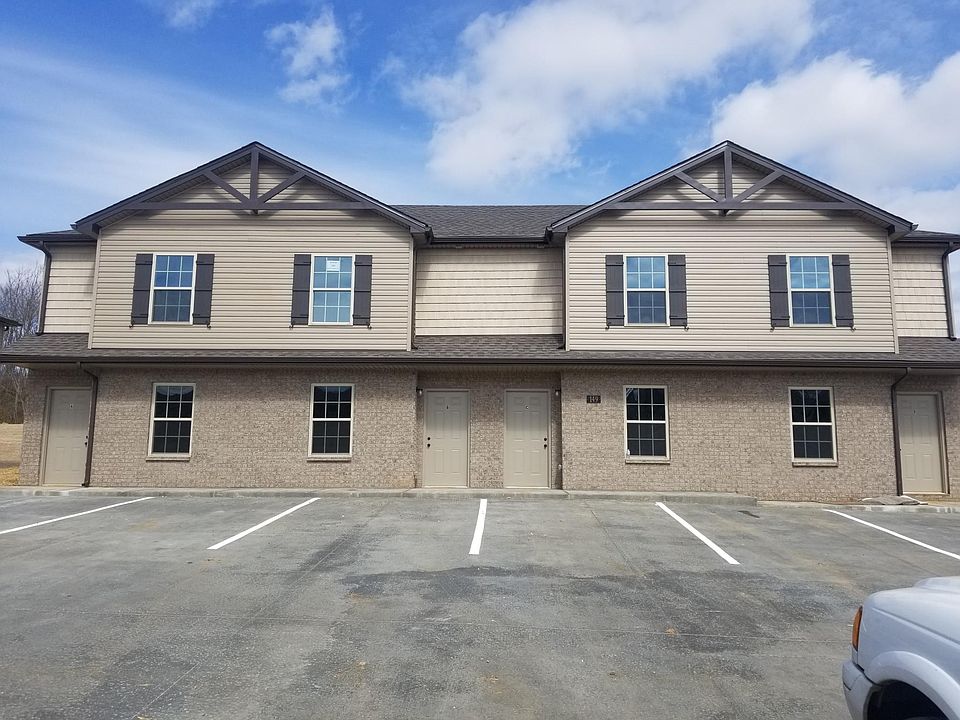 1st image of 149 Center Pointe Dr