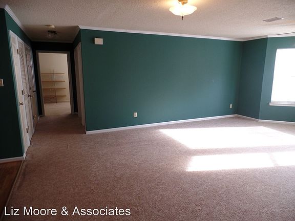 5th image of 103 Marshall Way APT D
