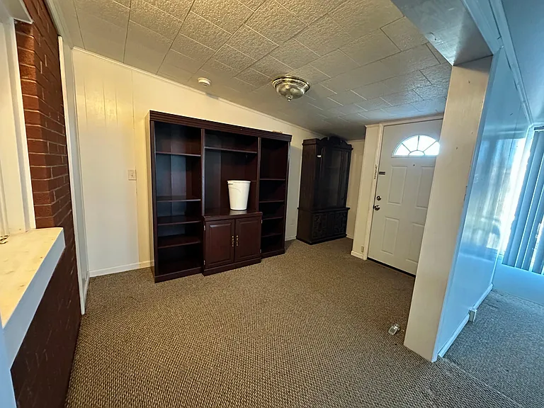 520 Tabor Rd — Photo 4