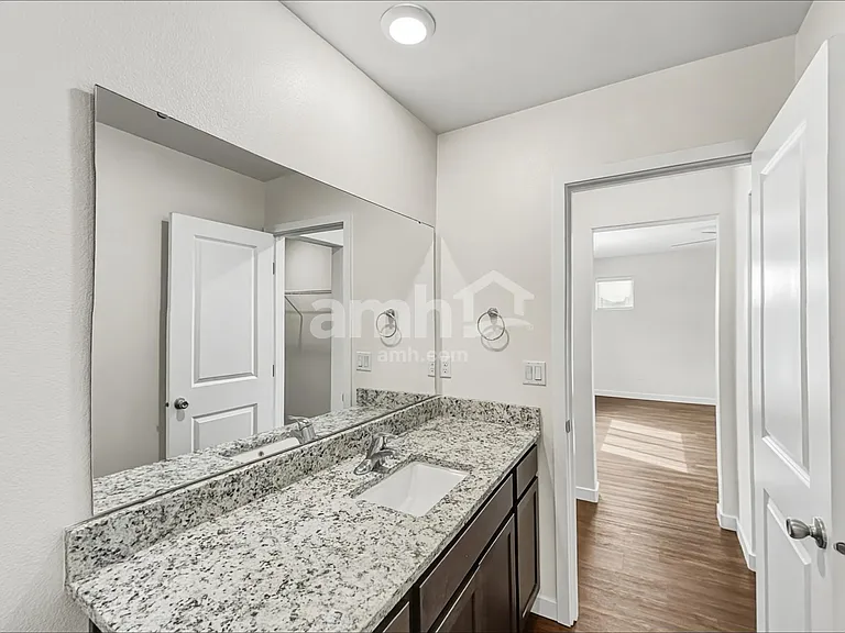 1219 W 15th Ave — Photo 11
