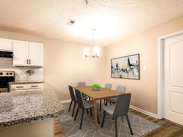 Waterford Apartments — Photo 18